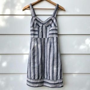 Women’s Kimchi Blue size XS linen sun dress- EUC